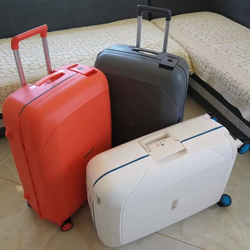 Premium PP Hard Shell Spinner Suitcase – Anti-Scraping Travel Trolley Case